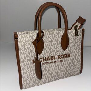 Michael Kors Jet Set Charm Small Logo Tote Bag
